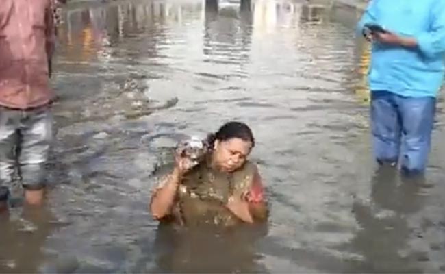 Video: Jharkhand MLA's Mud Water Bath Over "Poor" National Highway