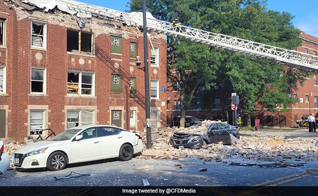 Blast At Residential Building In Chicago Injures 8