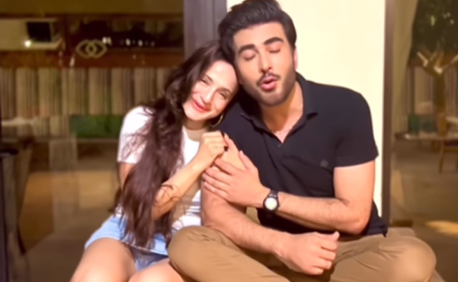 Ameesha Patel On Rumours Of Her Dating Pakistani Actor Imran Abbas: "It's Crazy And Full Of Silliness"