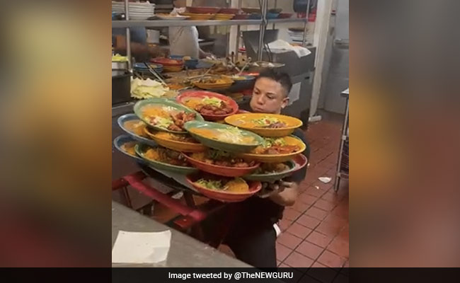 Viral Video: Waiter Lifts Over Dozen Plates, Internet Demands Raise For Him