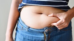 4 Healthy Drinks To Reduce Belly Fat: Expert Shares