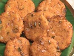 Bored Of Samosas? Try These Delicious Masoor Dal Vadas For Your Tea-Time Fix