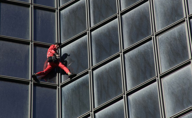 Video: 60-Year-Old French 'Spiderman' Climbs A 48-Storey Building
