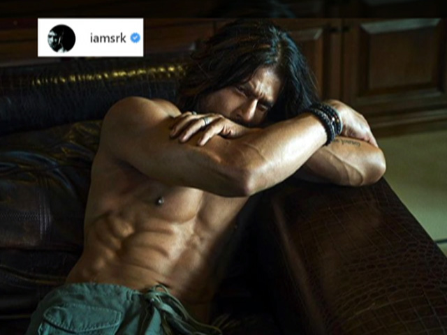 शाहरुख खान ने अपनी फोटो पोस्ट करने के साथ-साथ लिखा मजेदार नोट