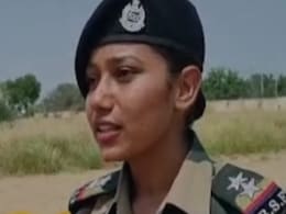 महिला सैनिक भी करेंगी सरहद की रक्षा, ऊंट पर बैठकर पाकिस्तान बॉर्डर पर नजर रखेगा महिला सैनिकों का जत्था महिला सैनिक भी करेंगी सरहद की रक्षा, ऊंट पर बैठकर पाकिस्तान बॉर्डर पर नजर रखेगा महिला सैनिकों का जत्था