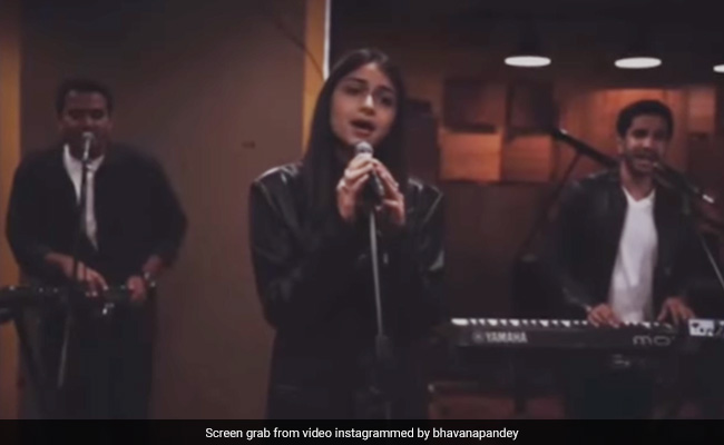 Bhavana Pandey's Shout Out To Daughter Rysa's Performance: "Shine On"