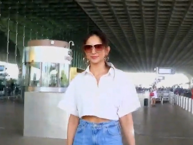 Rakul Preet Singh's Airport Style