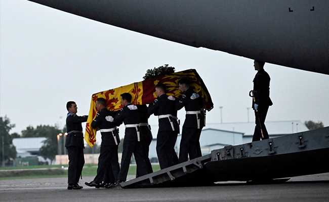 Over 100 UK Cinemas, Big City Screens To Show Queen Elizabeth's Funeral