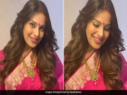 Bipasha Basu Is A Radiant Mom-To-Be In A Pink <i>Saree</i> For Her <i>Shaadh</i> Ceremony Bipasha Basu Is A Radiant Mom-To-Be In A Pink <i>Saree</i> For Her <i>Shaadh</i> Ceremony
