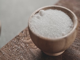 चीनी है Sweet poison, अब से खाना कर दीजिए बंद, मिलेंगे सेहत को 5 जबरदस्त फायदे चीनी है Sweet poison, अब से खाना कर दीजिए बंद, मिलेंगे सेहत को 5 जबरदस्त फायदे