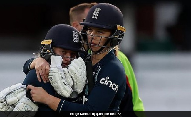 'मैं तो अभी से ही क्रीज के अंदर रहूंगी..', दीप्ति शर्मा के 'Run Out' पर चार्ली डीन ने तोड़ी चुप्पी