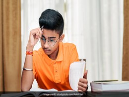 Learning Tips: कई बार पढ़ने के बाद भी नहीं रख पाते याद तो ट्राई करें ये आसान ट्रिक Learning Tips: कई बार पढ़ने के बाद भी नहीं रख पाते याद तो ट्राई करें ये आसान ट्रिक