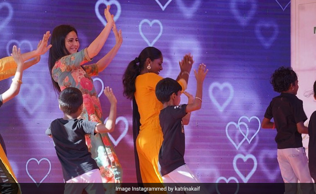 Viral Video Shows Katrina Kaif Dancing With School Children In Tamil Nadu