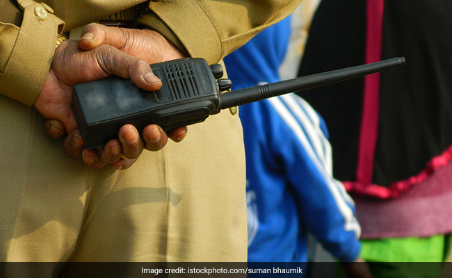 UP Cop Demands Rs 50 Bribe From Vehicles Carrying Goods, Suspended