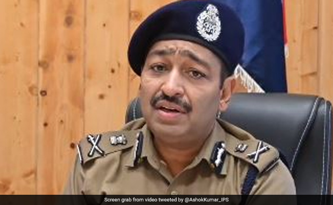 उत्तराखंड में मेहमानों को 'स्पेशल सर्विस' देने से मना करने पर हुई रिसेप्शनिस्ट की हत्या: पुलिस उत्तराखंड में मेहमानों को 'स्पेशल सर्विस' देने से मना करने पर हुई रिसेप्शनिस्ट की हत्या: पुलिस