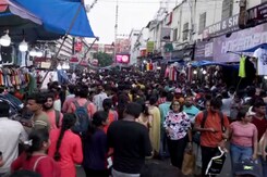 Thousands Prepare For 'Durga Pooja' Celebrations In Kolkata Thousands Prepare For 'Durga Pooja' Celebrations In Kolkata