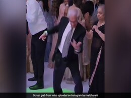 82  साल के शख्स ने बीवी साथ किया बादशाह के गाने पर जोरदार डांस, लोग बोले- चाचा में जोश तो 28 वाला है...  82  साल के शख्स ने बीवी साथ किया बादशाह के गाने पर जोरदार डांस, लोग बोले- चाचा में जोश तो 28 वाला है...