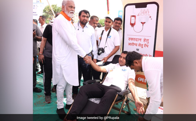 Over 1 Lakh People Donated Blood Under The Mega Blood Donation Drive