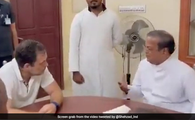 Rahul Gandhi Meets "Hate Speech" Pastor, Triggers "<i>Bharat Jodo</i>" vs "<i>Todo</i>"