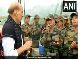 रक्षा मंत्री राजनाथ सिंह दिबांग घाटी पहुंचे, सेना के जवानों ने गाया 'वंदे मातरम्', वीडियो हुआ वायरल रक्षा मंत्री राजनाथ सिंह दिबांग घाटी पहुंचे, सेना के जवानों ने गाया 'वंदे मातरम्', वीडियो हुआ वायरल