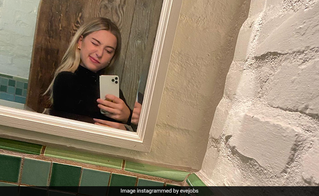 Steve Jobs' Daughter Eve Mocks iPhone 14 With Hilarious Meme