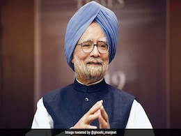 Former PM Manmohan Singh Conferred With Lifetime Achievement Honour In UK Former PM Manmohan Singh Conferred With Lifetime Achievement Honour In UK