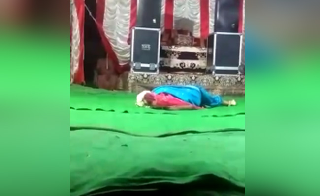 On Camera, Artiste Collapses On Stage During Performance In Jammu, Dies