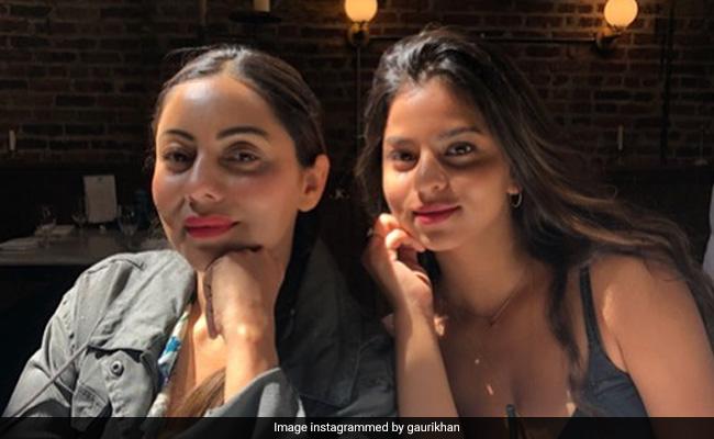 <i>Koffee With Karan 7</i>: Things Suhana Khan Revealed About Mom Gauri - Secret Spiller To Pajama Game