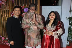Diwali 2022: Amitabh Bachchan In His Festive Best Diwali 2022: Amitabh Bachchan In His Festive Best
