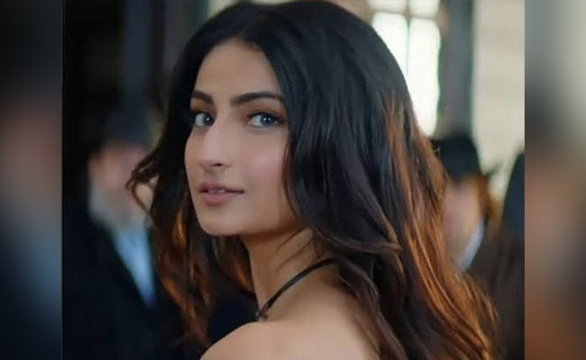 Salman Khan's Belated Birthday Wish For <i>Kisi Ka Bhai Kisi Ki Jaan</i> Co-Star Palak Tiwari