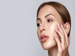 Makeup And Skin: स्किन डैमेज और मेकअप के साइड इफेक्ट से बचने के लिए अपनाएं ये उपाय Makeup And Skin: स्किन डैमेज और मेकअप के साइड इफेक्ट से बचने के लिए अपनाएं ये उपाय