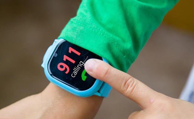 पति ने महिला को जिंदा दफनाया, एप्पल घड़ी से आपातकालीन नंबर पर फोन किया, कब्र से बचकर आई