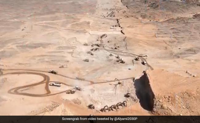 Video: Construction Begins For 170-Kilometre-Long Megacity Of Saudi Arabia
