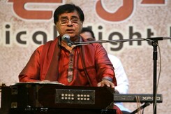 Bollywood Gold: Jagjit Singh का ‘प्रेम गीत’ जो हो गया अमर Bollywood Gold: Jagjit Singh का ‘प्रेम गीत’ जो हो गया अमर