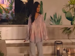 Gauri Khan ने किया Katrina Kaif के टैरेस का मेकओवर, देख कर आप भी कहेंगे- वाउ Gauri Khan ने किया Katrina Kaif के टैरेस का मेकओवर, देख कर आप भी कहेंगे- वाउ