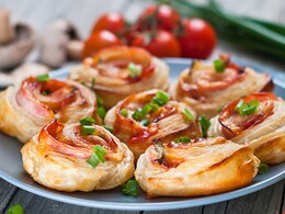 How To Make Veg Pizza Sliders For Weekend Indulgence