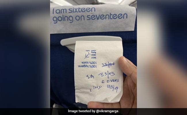 फ्लाइट में बार-बार क्रिकेट स्कोर पूछ रहा था यात्री, पायलट ने बीच हवा में किया कुछ ऐसा, सब कर रहे तारीफ