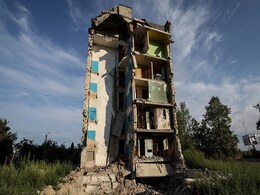 Russian Strikes In Ukraine To Be Probed As Possible War Crimes: Report Russian Strikes In Ukraine To Be Probed As Possible War Crimes: Report