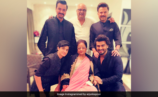 Diwali 2022: Arjun Kapoor And Family Pose With "Main Woman" Nirmal Kapoor