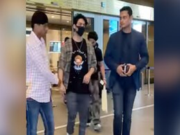 दुबई इवेंट से लौटे आर्यन खान एयरपोर्ट पर हुए स्पॉट तो फैंस बोले- एटीट्यूट सलमान खान वाला है दुबई इवेंट से लौटे आर्यन खान एयरपोर्ट पर हुए स्पॉट तो फैंस बोले- एटीट्यूट सलमान खान वाला है