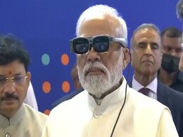 VIDEO : मुकेश और आकाश अंबानी ने PM मोदी को 5G सर्विस का दिया डेमो, बताई बारीकियां VIDEO : मुकेश और आकाश अंबानी ने PM मोदी को 5G सर्विस का दिया डेमो, बताई बारीकियां