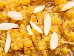 Tips To Prepare Halwai-Style Sooji Ka Halwa At Home (Recipe Video Inside) Tips To Prepare Halwai-Style Sooji Ka Halwa At Home (Recipe Video Inside)