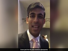 Watch: "Vijay <i>Mama</i>, Hi, It's Rishi" - On Call, An Invite To Visit No. 10 Watch: "Vijay <i>Mama</i>, Hi, It's Rishi" - On Call, An Invite To Visit No. 10