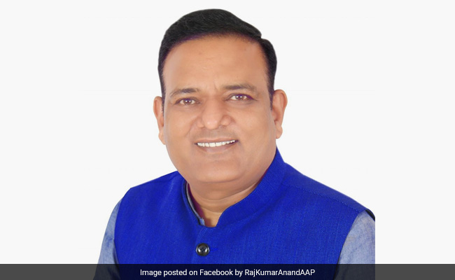 AAP Leader Raaj Kumar Anand Takes Oath As Delhi Minister