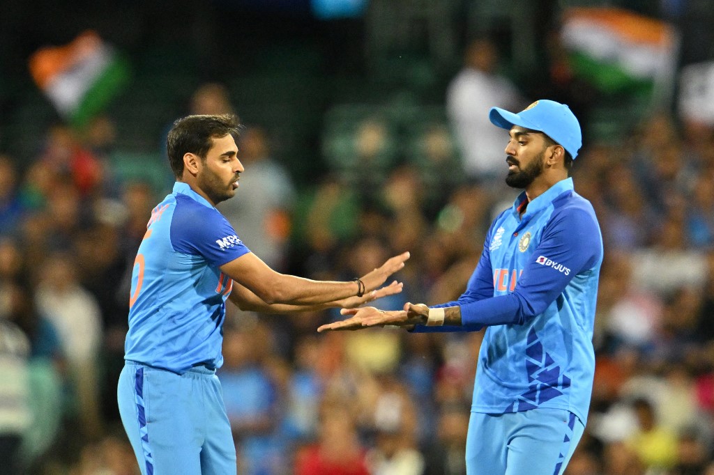 क्या तेज गेंदबाज भुवनेश्वर कुमार लेने वाले हैं संन्यास? सोशल मीडिया बॉयो से हटाया क्रिकेटर