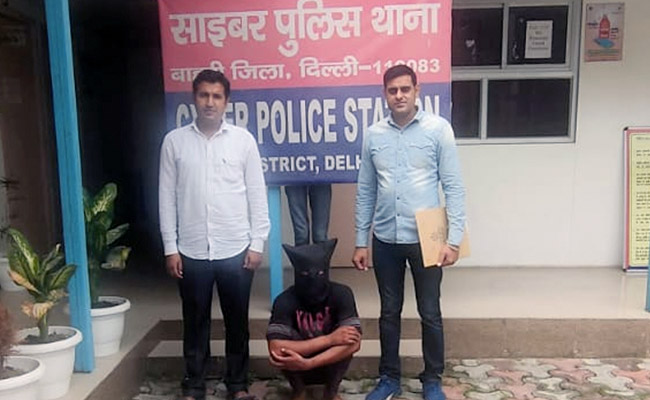 लड़की बन करते थे फोन पर बात...फिर फर्जी अश्लील VIDEO बना करते थे ठगी, गिरोह का सरगना गिरफ्तार