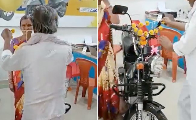 नई बाइक ख़रीदी तो खुशी में पति ने सबके सामने गाड़ी की जगह पत्नी को ही माला पहना दिया