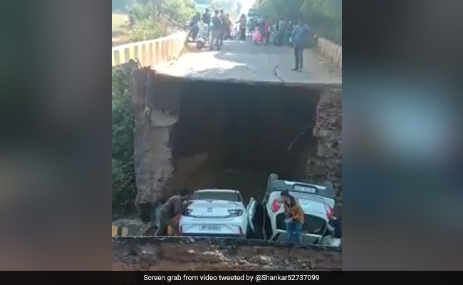 2 Cars Stuck After Old Bridge Collapses In Odisha's Kalahandi