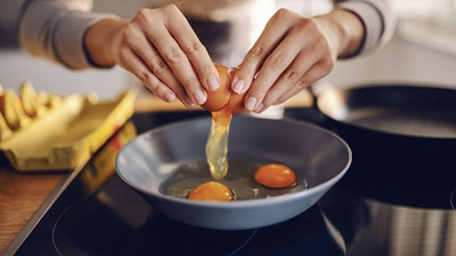Incorporate healthy snacks in between meals to avoid excessive hunger or overeating