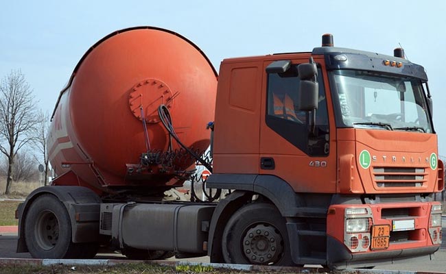 Gas Tanker Overturns, Catches Fire In Jharkhand, 3 Buses Also Damaged
